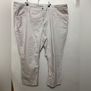 NWT Women with Control Regular My Wonder Denim White size 28w petite